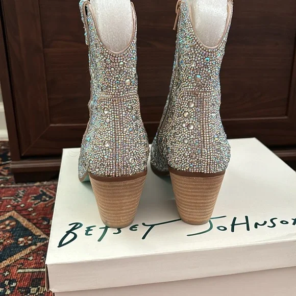 NWB Emory Rhinestone Western Boot - Picture 3 of 7